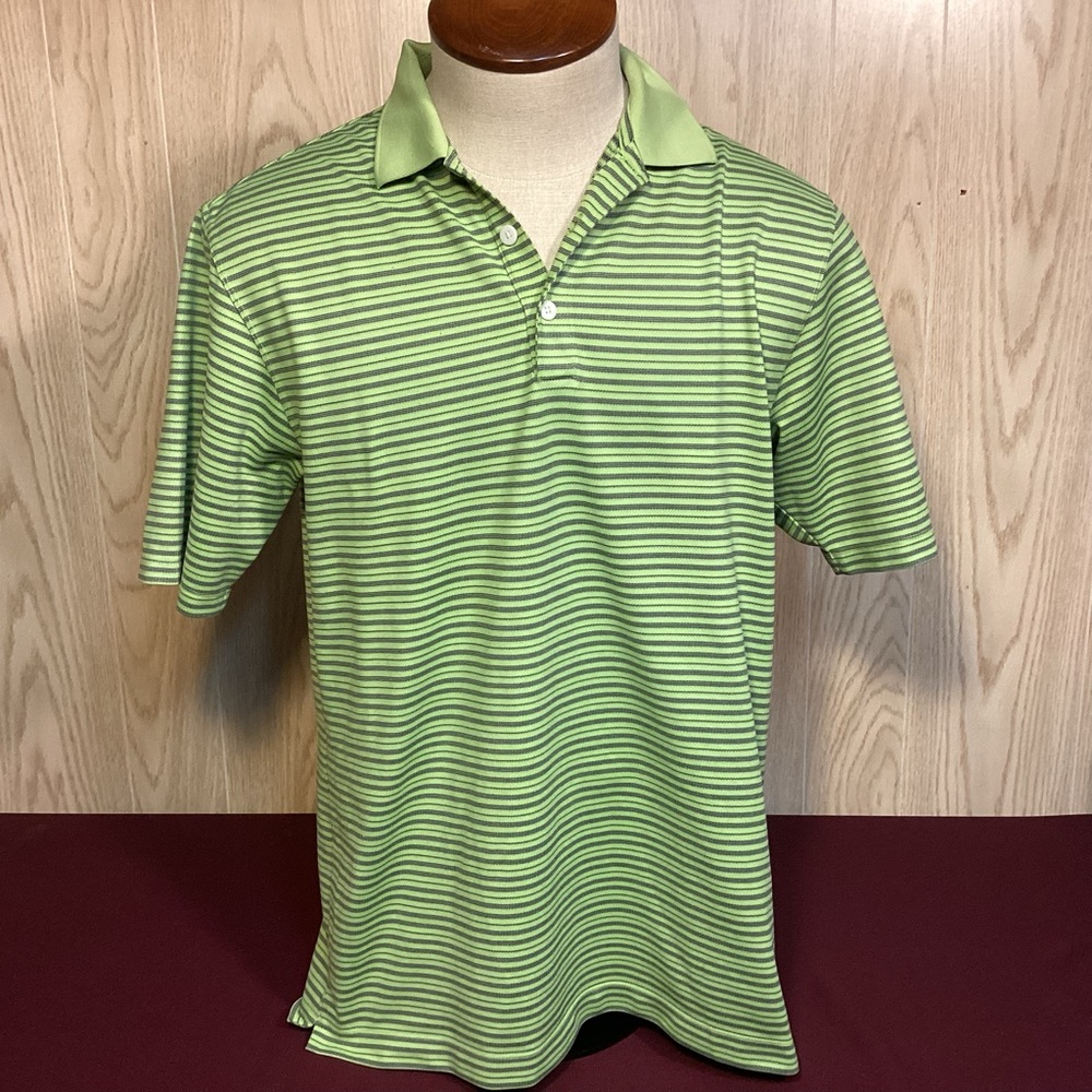 Men’s Nike Golf Polo shirt size medium Dri-fit UV